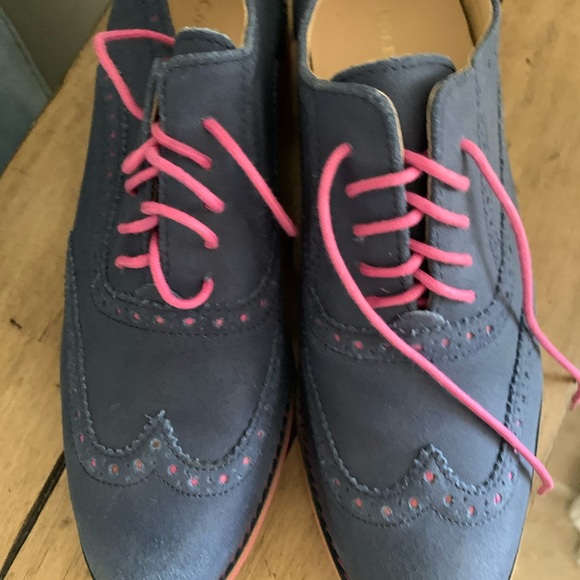 SALE!!Cole Haan Women’s Navy w/Pink Wingtips—NWOT! - Picture 4 of 8